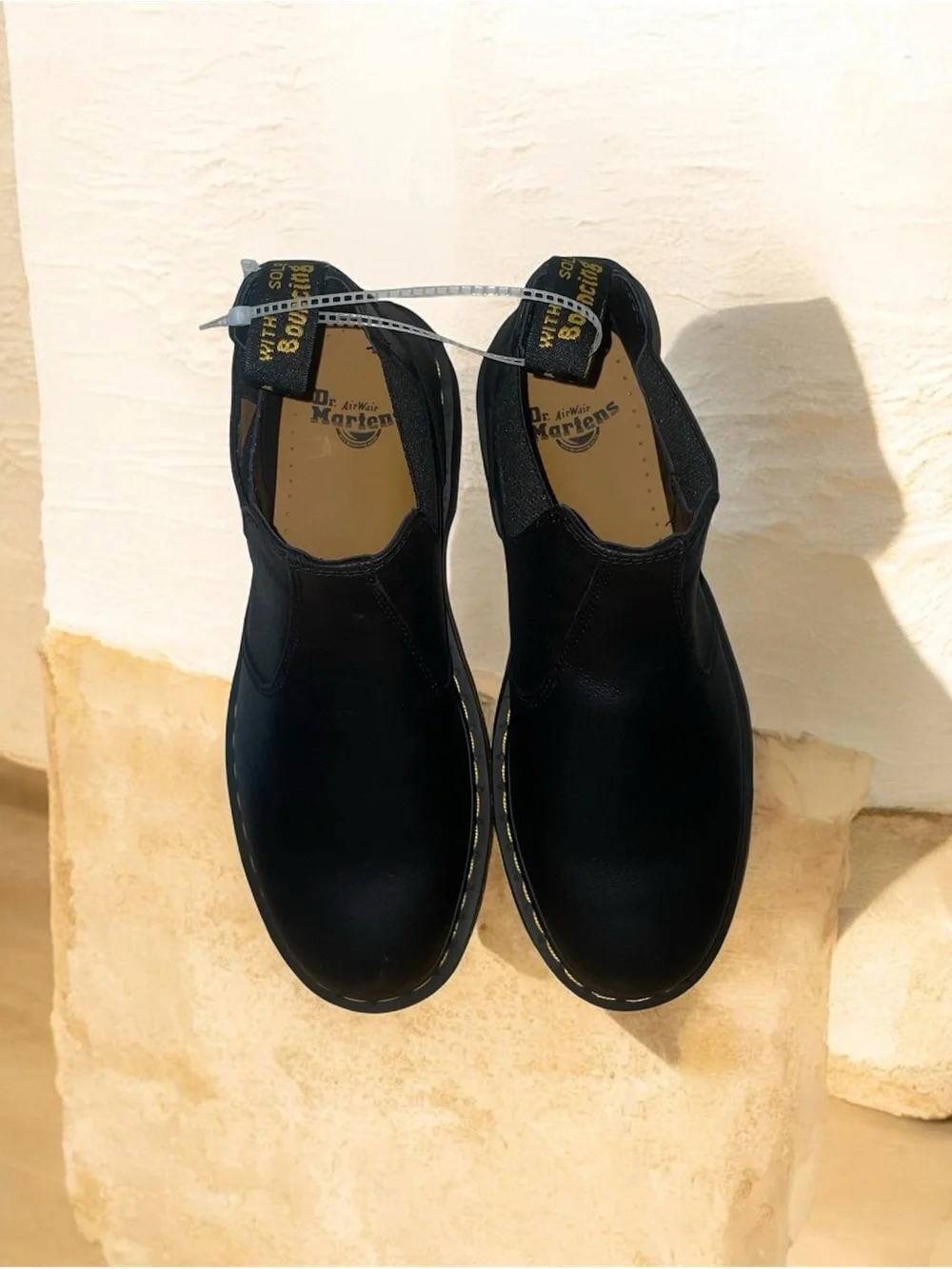 Brand New Dr. Martens 2976 Rogue Leather Chelsea Boot 11 US M 12 US L